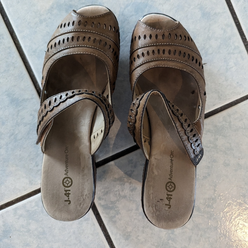 J-41 sandals